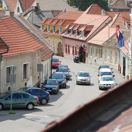 Fenyes Vinorium Bed & Breakfast Sopron Exterior photo