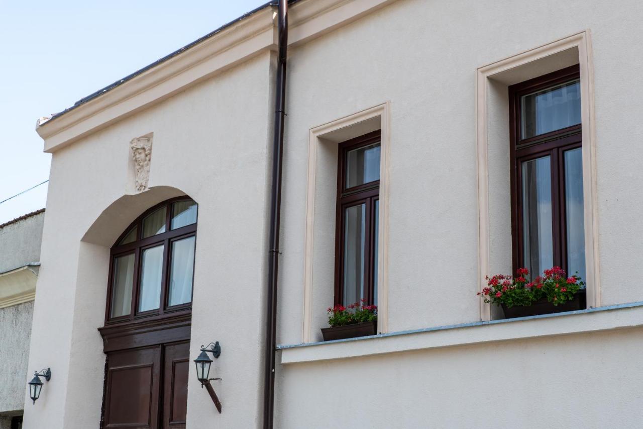 Fenyes Vinorium Bed & Breakfast Sopron Exterior photo